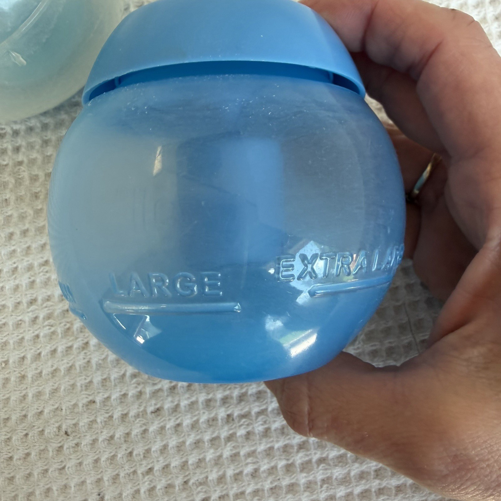 2 Vintage Ultra Downy Ball Fabric Softener Dispenser Set of 2