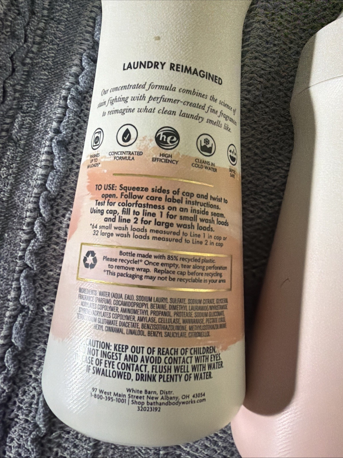 White Barn Bath & Body Works Laundry Fabric Detergent & Booster, AMBER BLUSH