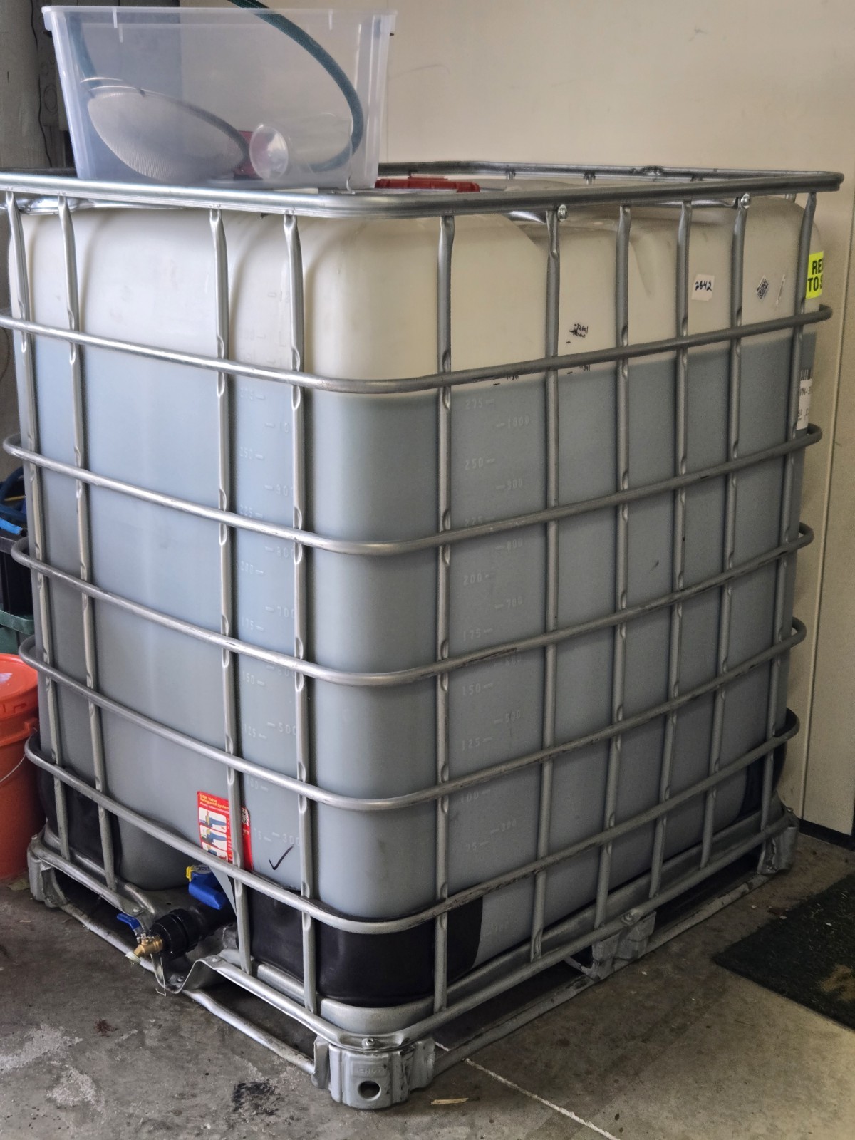 (READ DESCRIPTION) 330 Gal Tote Of Detergent
