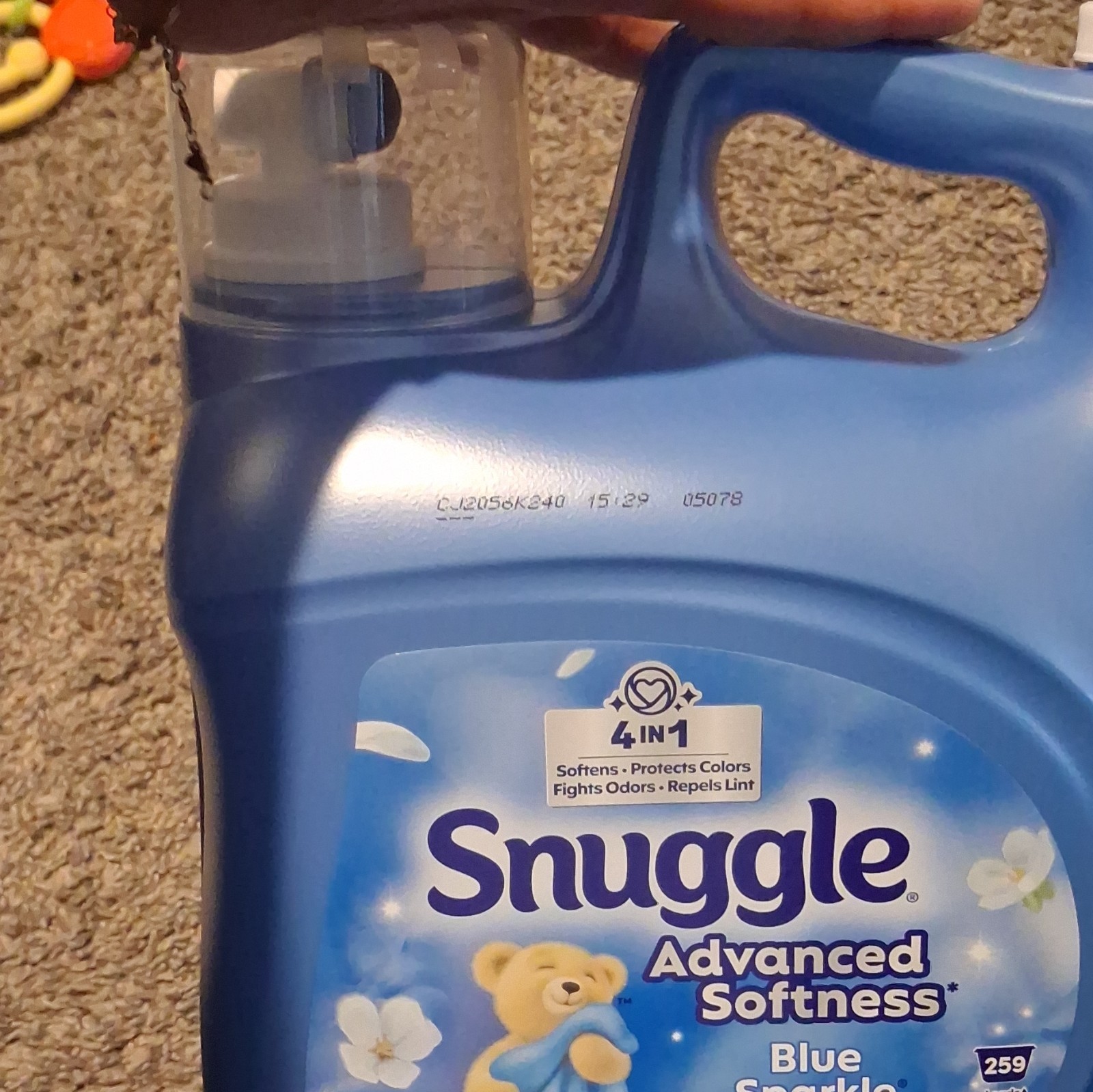 Snuggle Advanced Softness Blue Sparkle Fabric Conditioner 176 oz 259 Loads
