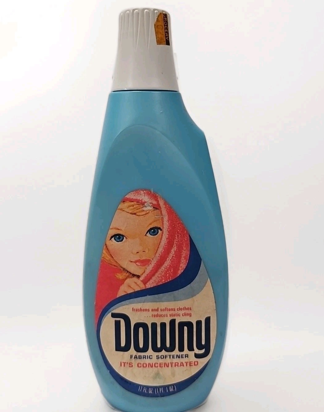 VTG Downy Fabric Softener Concentrate for Static Cling 17 Fl .Oz. Half Full