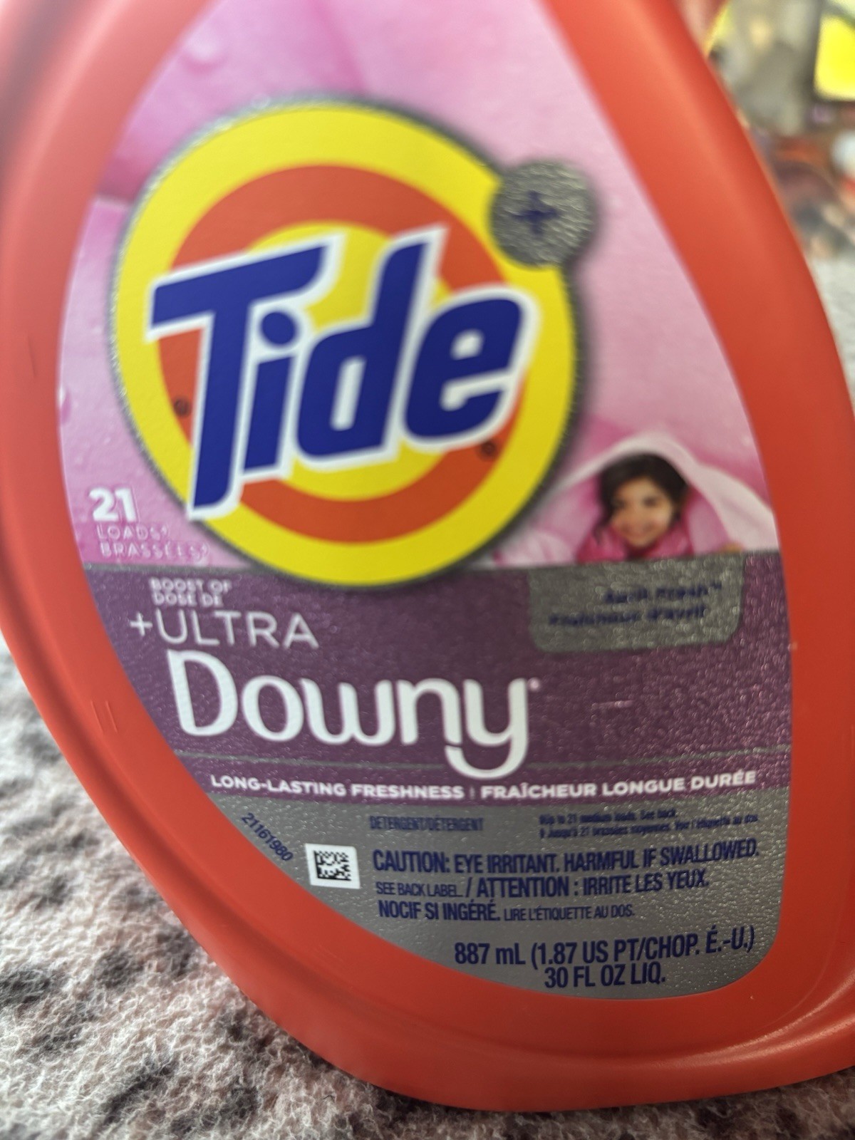 Tide Plus Ultra Downy Liquid Laundry Detergent, April Fresh, 30 fl oz, 21 Loads
