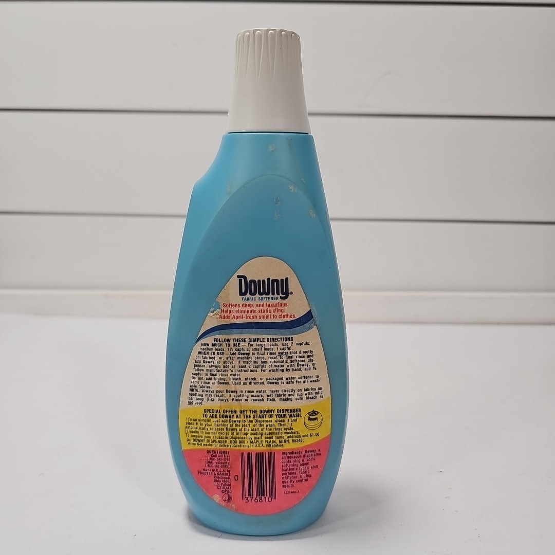 VTG Downy Fabric Softener Concentrate for Static Cling 17 Fl .Oz. Half Full