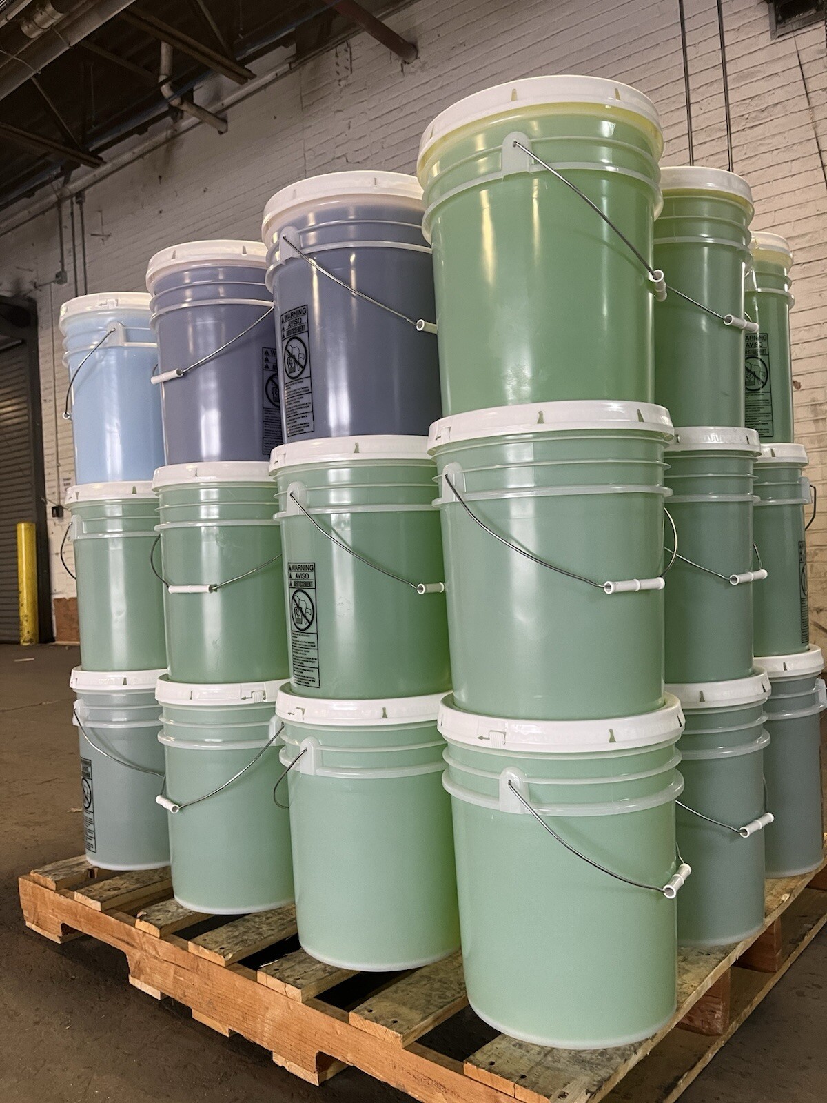 Laundry Detergent, Fabric Softener Or Dish Soap pail with Pump. Delivery