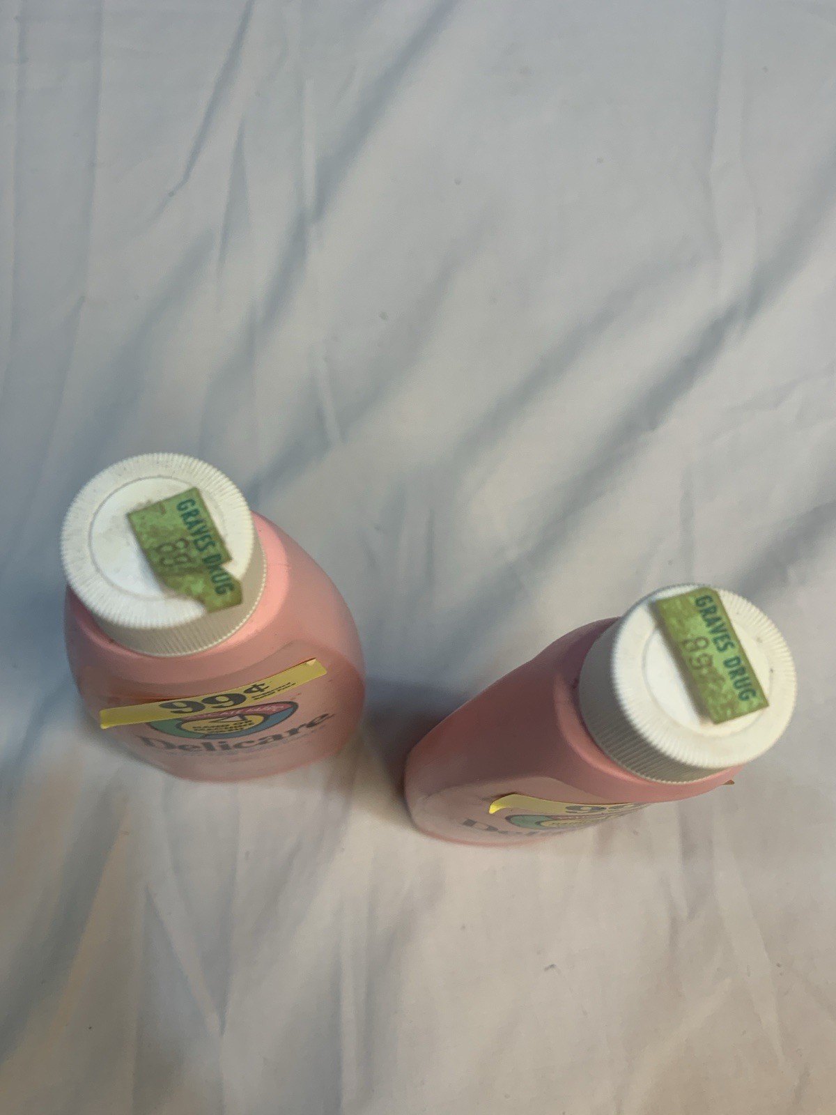2 VTG HTF Delicare Cold Water Wash Fine Washables 8 Oz Delicate Fabrics Full
