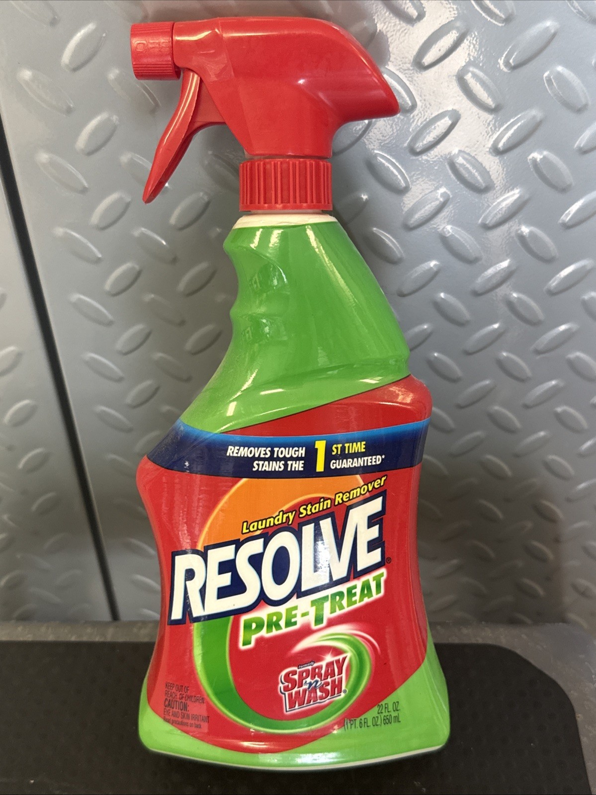 Resolve Pre-Treat Laundry Stain Remover, Spray n’ Wash, 22 oz NEW! DISCONTINUED