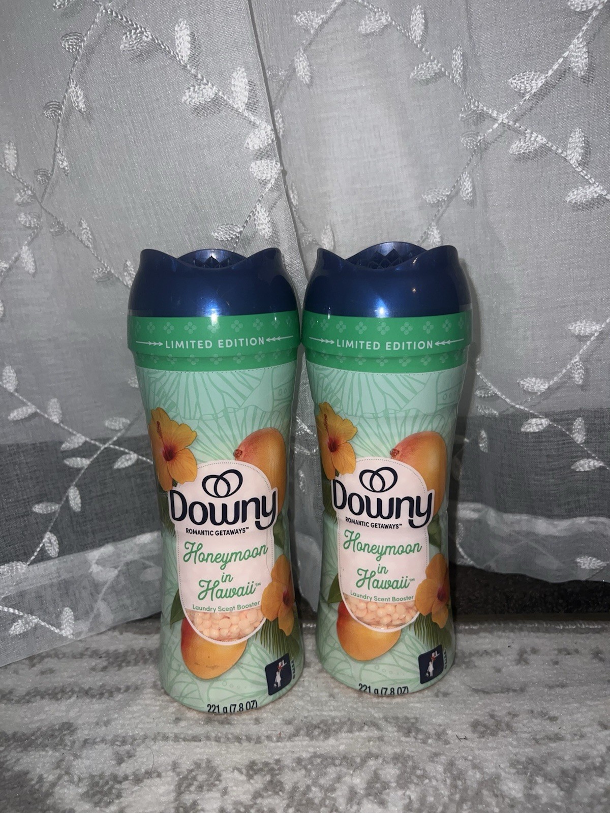 2 Pack Downy Romantic Getaways Honeymoon In Hawaii Laundry Scent Booster 7.8oz