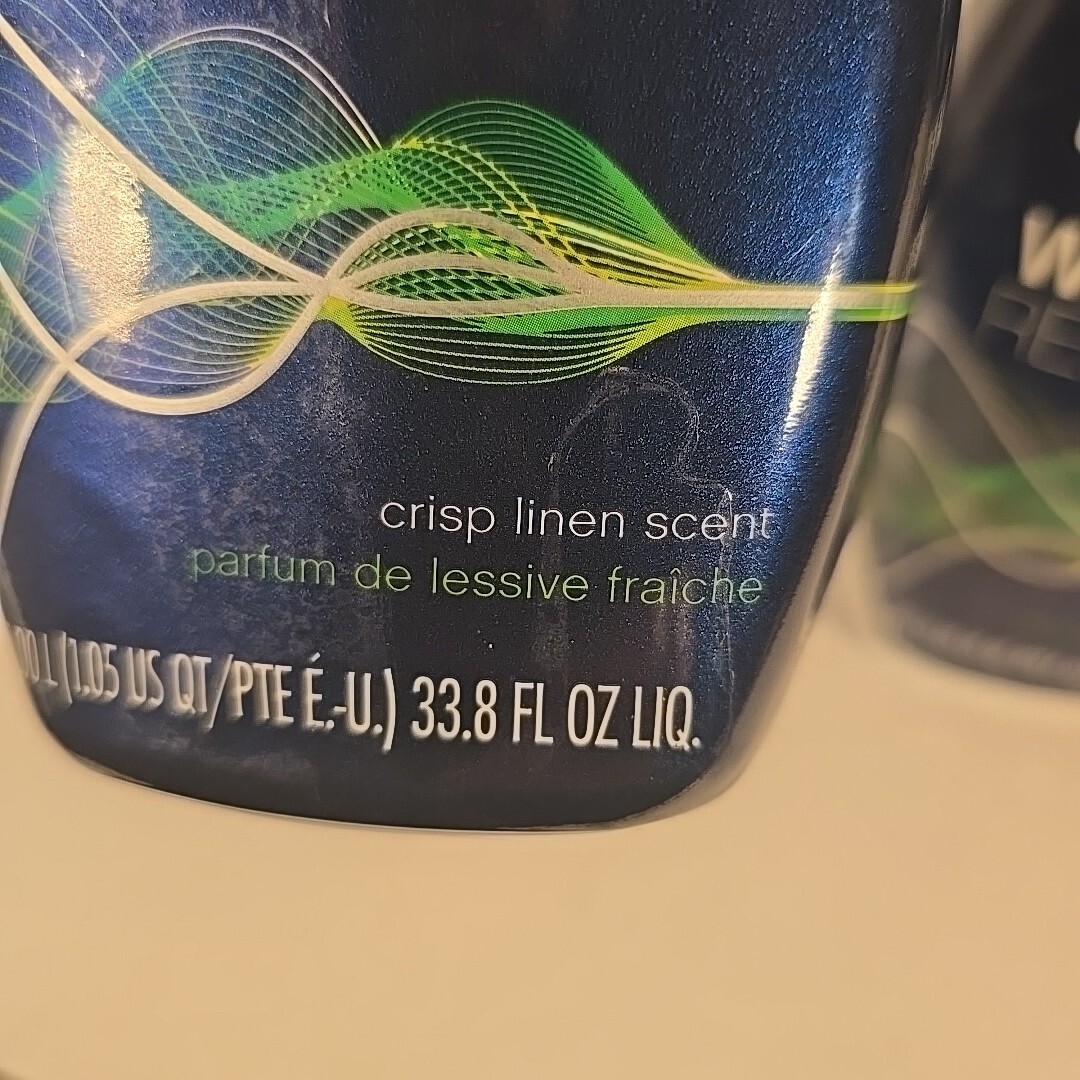 Downy Wrinkle Releaser Spray Crisp Linen Fabric Refresher,33.8 Oz, 2 Pack