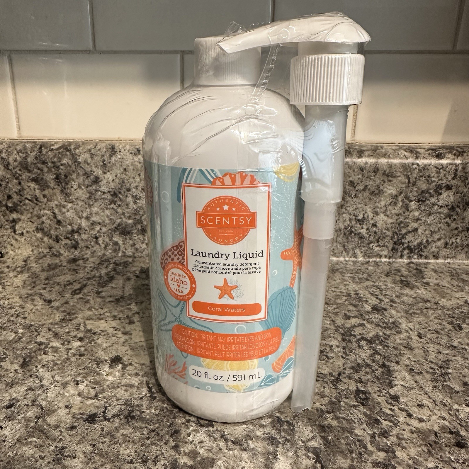 NEW SEALED Scentsy Laundry Liquid Concentrated Detergent Coral Waters Retired 20