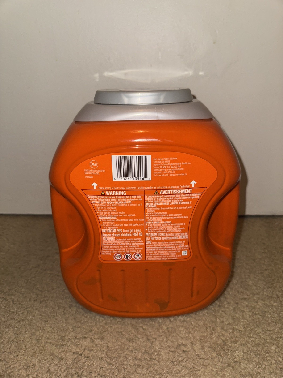 Tide Ultra Oxi Laundry Detergent Pods with 4 in 1 Build-In Pre-Treaters 104 Ct