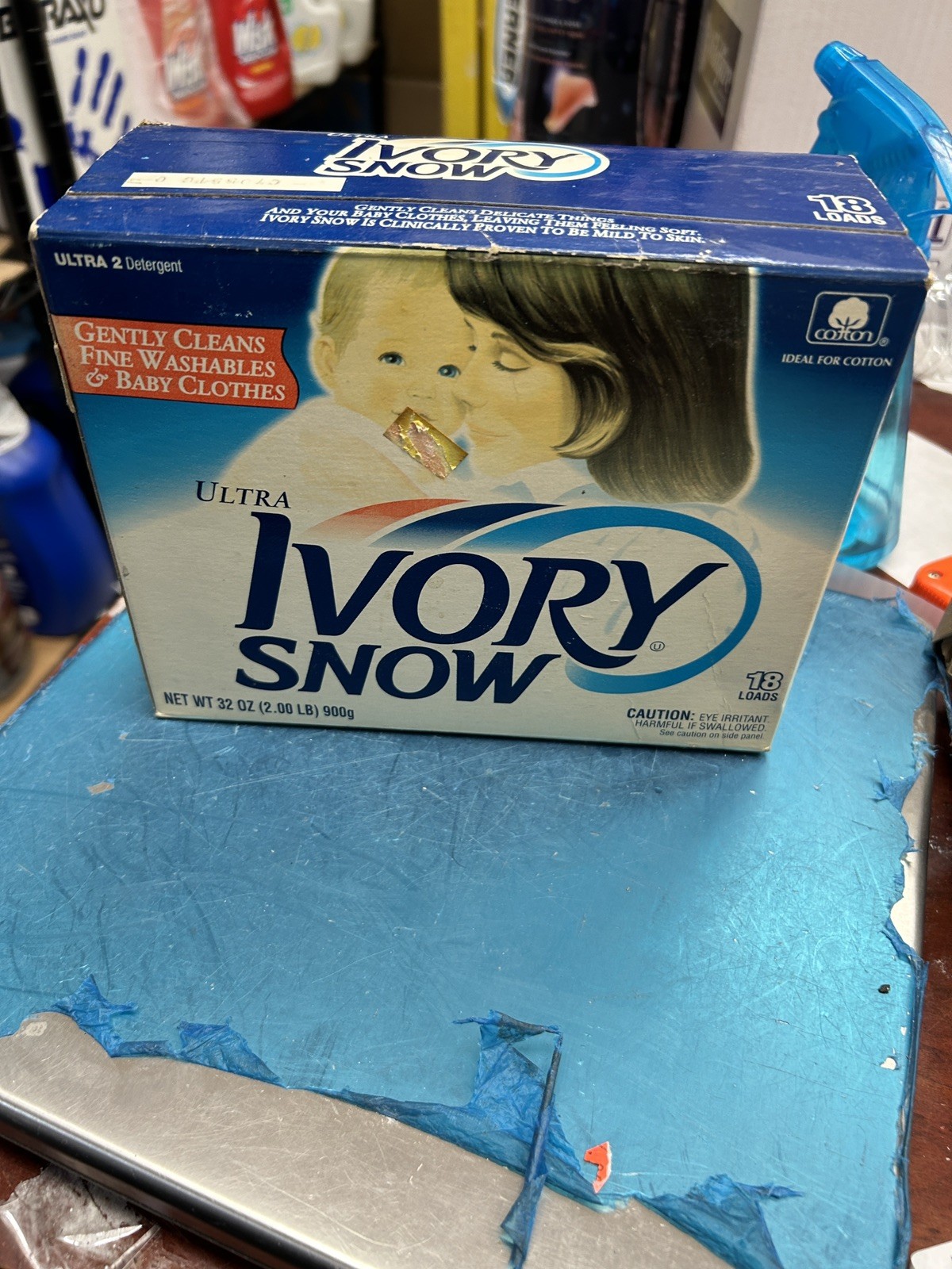 Vintage Ivory Snow Gentle Care Ultra Powder Detergent 42 Oz 18 Load NOS Sealed
