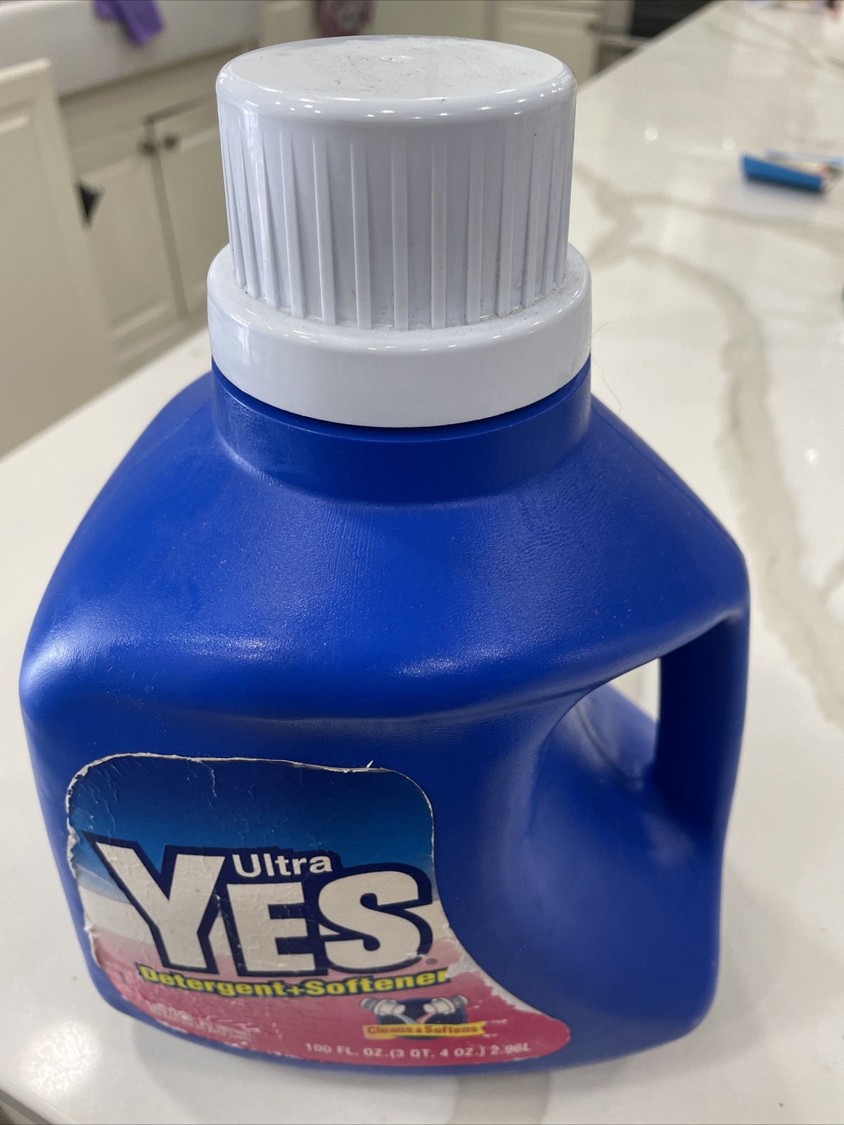 Vintage Ultra Yes Detergent Softener 100 Oz 2.96L