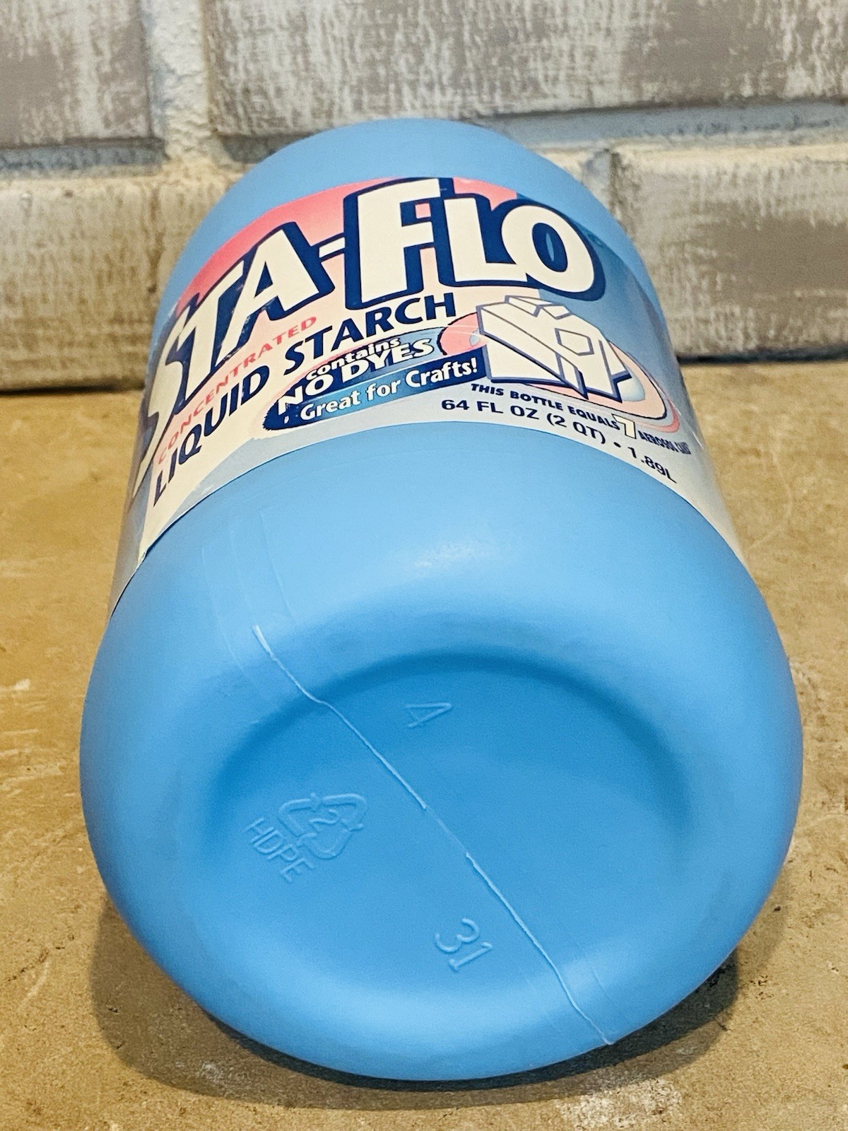 Sta Flo Liquid Starch Concentrated 64 oz Crafts Quilting Laundry Slime Purex