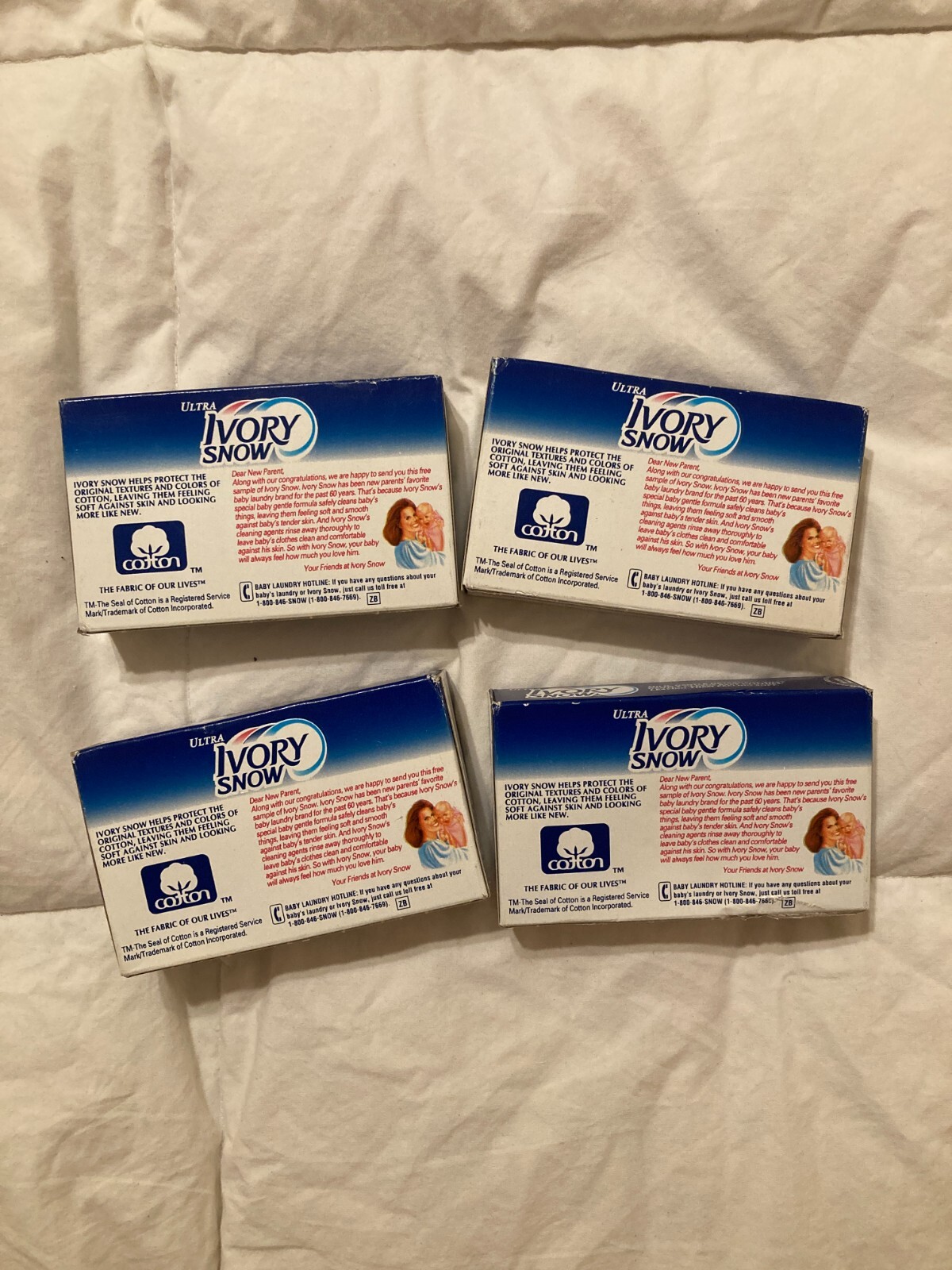 VTG Lot 4 Ultra Ivory Snow Laundry Detergent Soap Powder Trial Size 3.3 Oz Prop