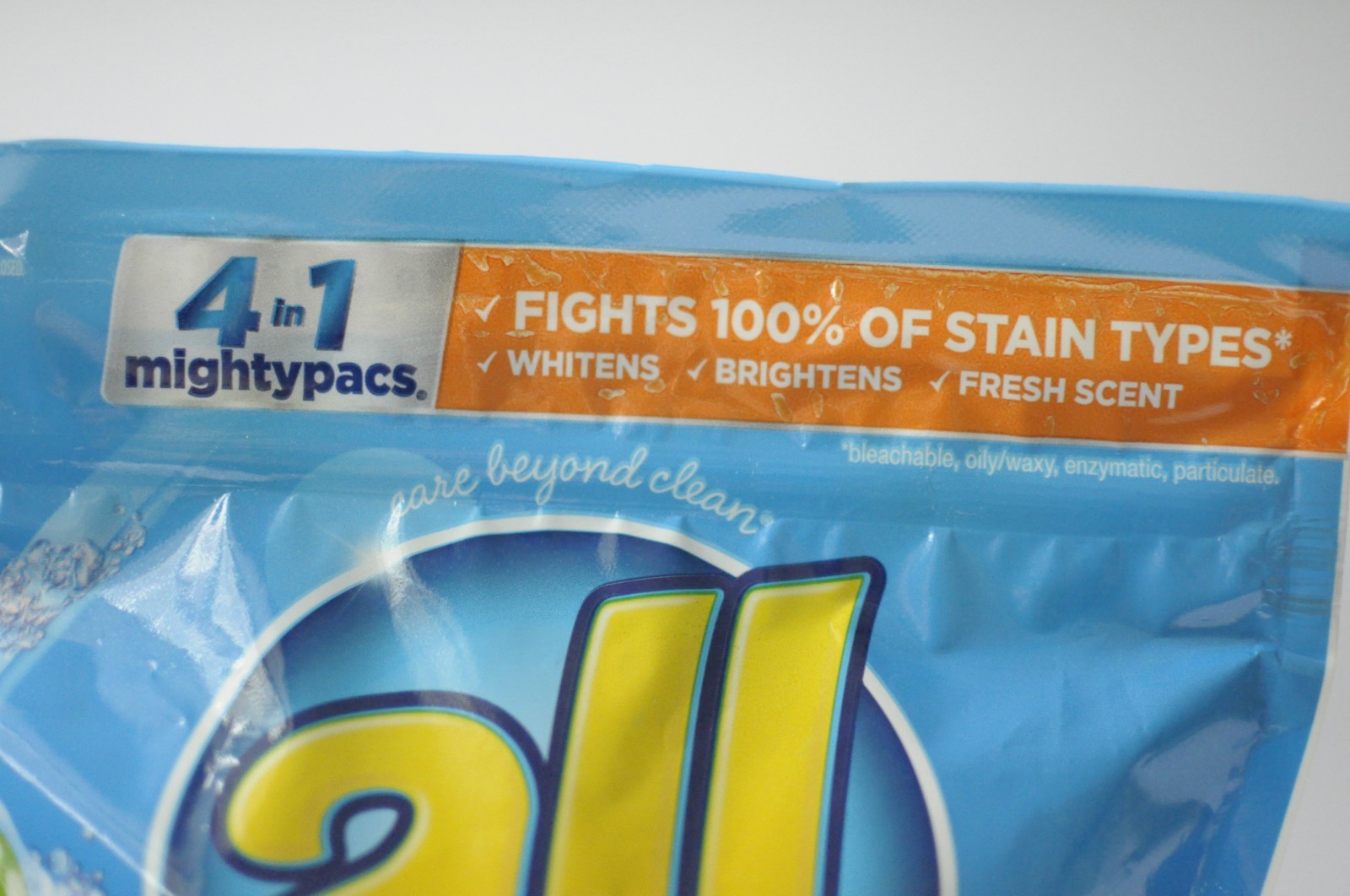 all with Stainlifters OXI 4 in 1 Mighty Pacs Laundry Detergent 19 Count