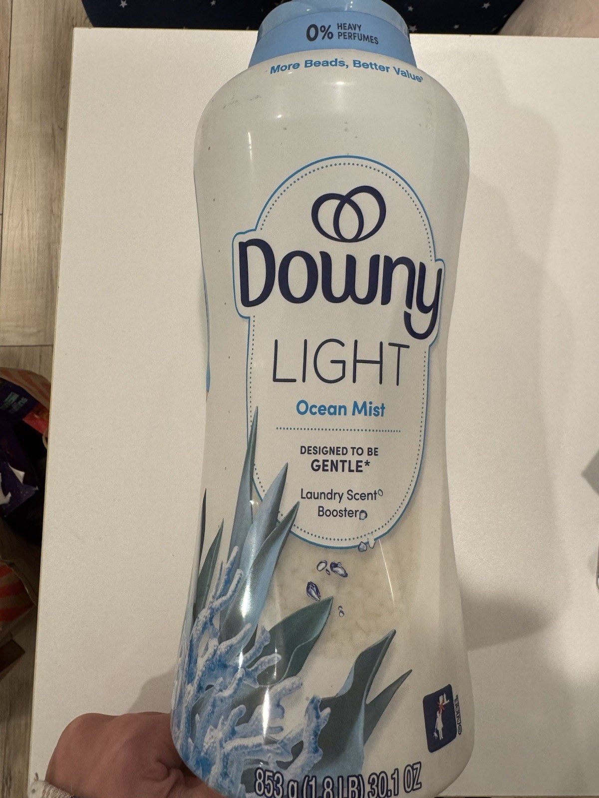 Downy Light Ocean Mist Laundry Scent Booster 853g 0% Heavy Perfumes