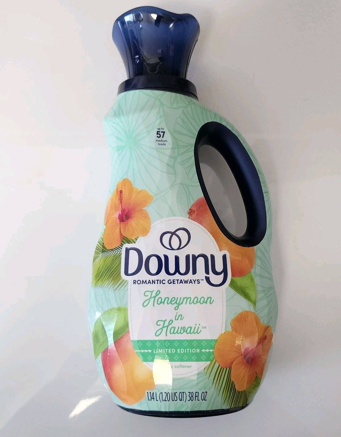 Downy Romantic Getaways Honeymoon In Hawaii Limited Edition Fabric Softener 38oz